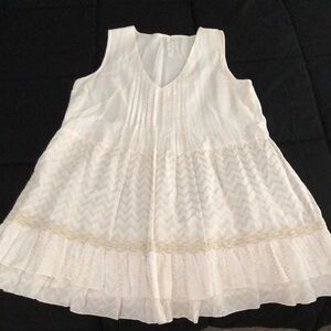 Sadie & Sage Gold and White lines sleeveless dress, Size Medium